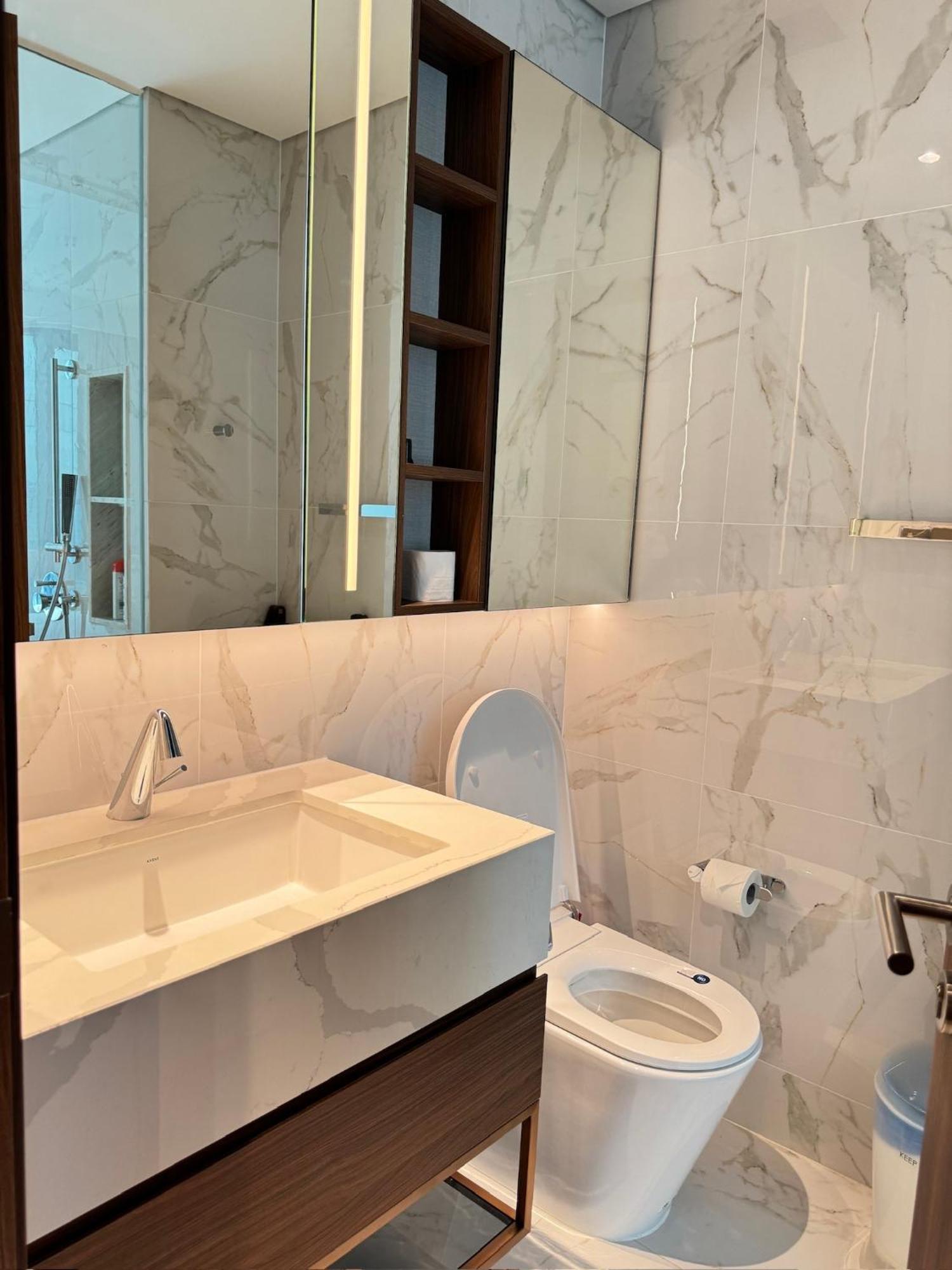 Metropole Thu Thiem - Luna - Chic, Unbeatable Location, Great Value!!! Apartment Ho Chi Minh City
