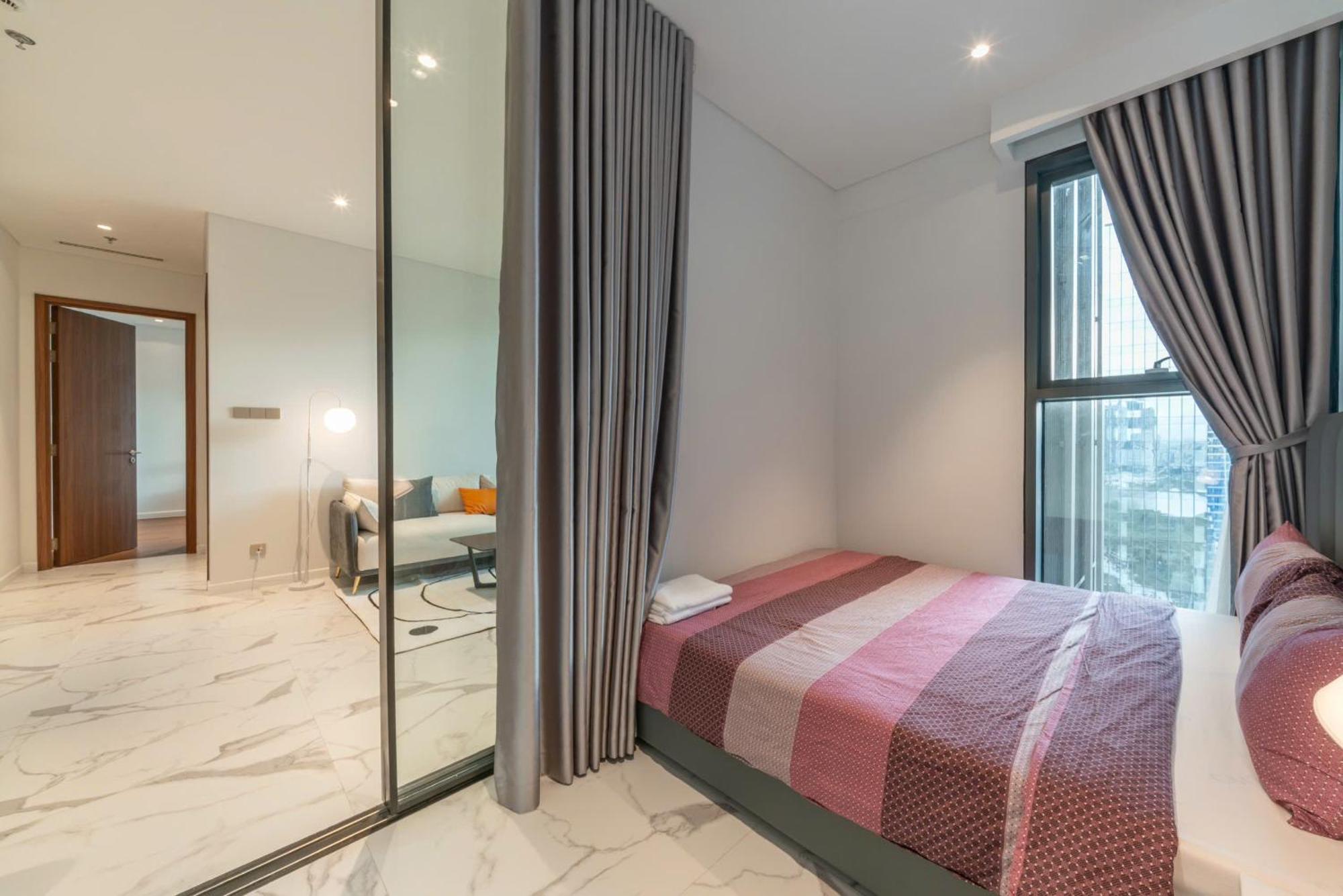 Căn hộ Metropole Thu Thiem - Luna - Chic, Unbeatable Location, Great Value!!!