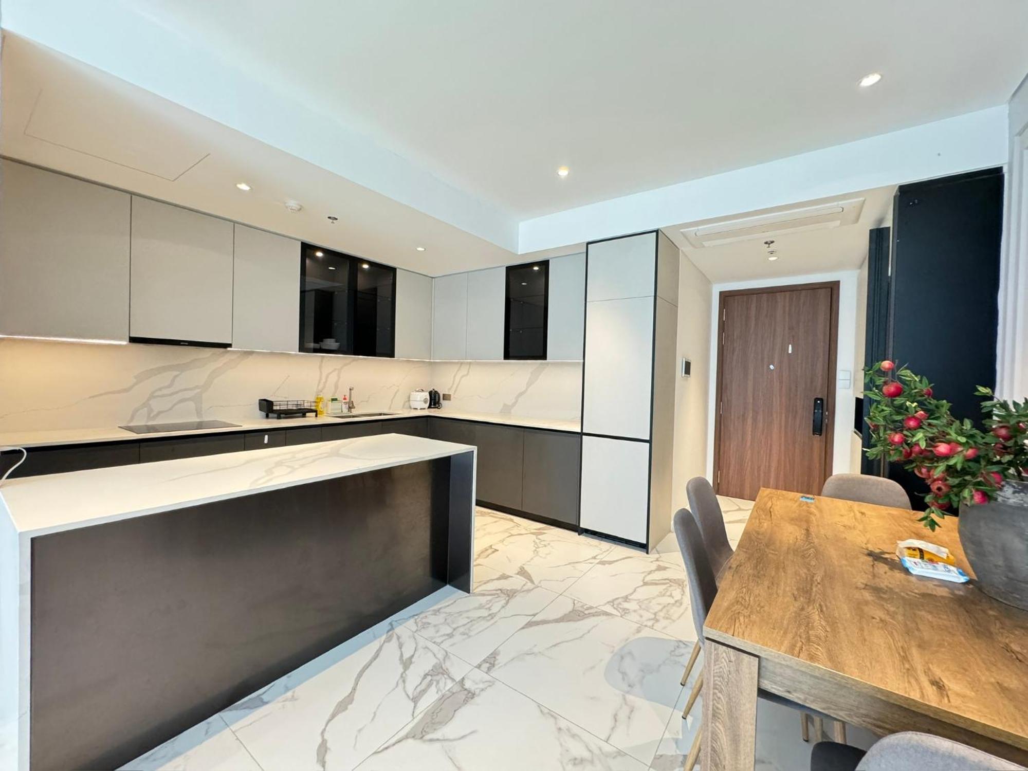 Căn hộ Metropole Thu Thiem - Luna - Chic, Unbeatable Location, Great Value!!!