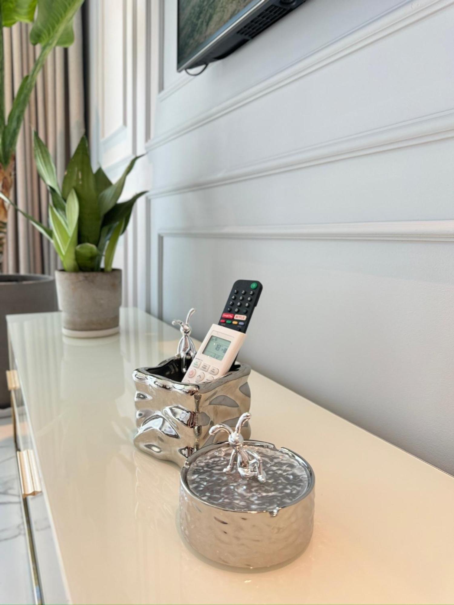 Metropole Thu Thiem - Luna - Chic, Unbeatable Location, Great Value!!!