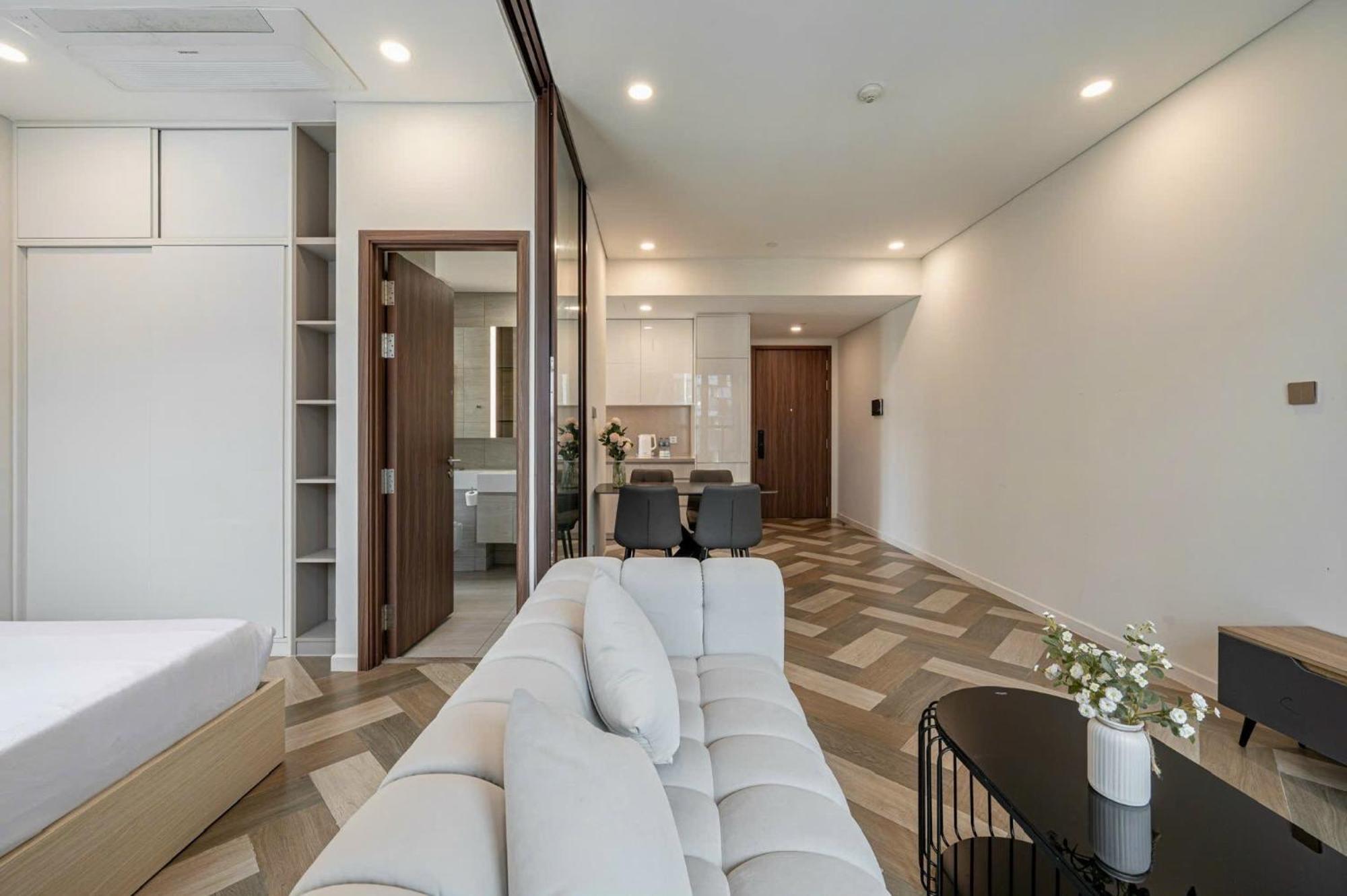 Metropole Thu Thiem - Luna - Chic, Unbeatable Location, Great Value!!! *