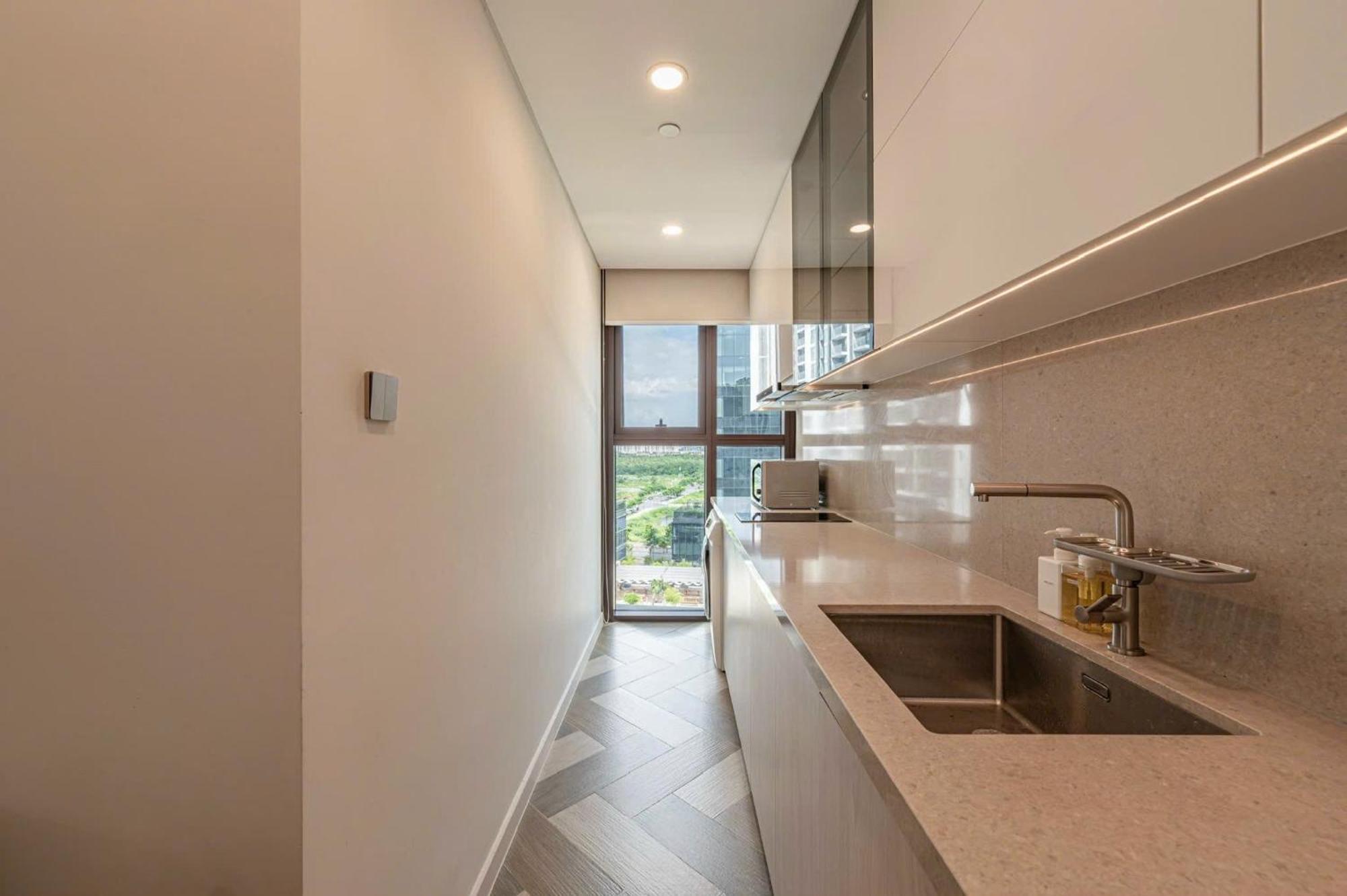Căn hộ Metropole Thu Thiem - Luna - Chic, Unbeatable Location, Great Value!!!